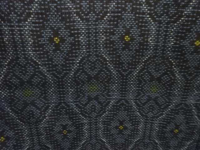 JAPANESE KIMONO / ANTIQUE KIMONO / SILK / DORO OSHIMA TSUMUGI (5 maruki) / WOVEN ABSTRACT PATTERN